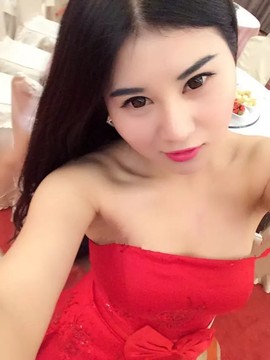 唱歌的糖糖主播照片