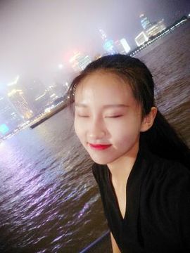 小珍惜呀👄主播照片