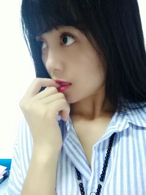 莉傻妞的主播照片