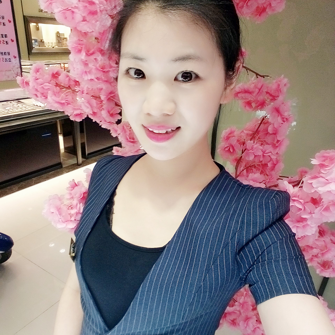 守护👉大婷子的主播照片