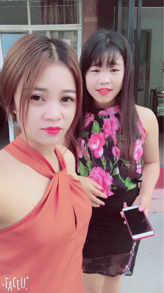 沫沫小精灵主播照片