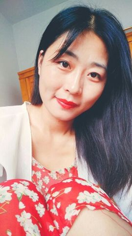 小龙女ghm主播照片