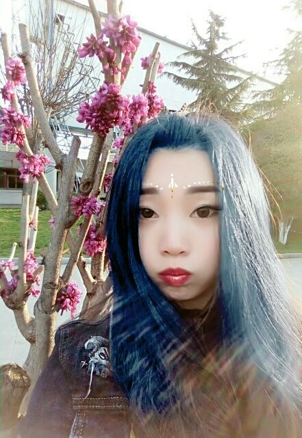 (玲珑儿)玥珥💋湾的主播照片