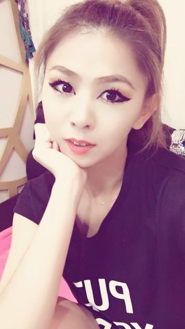 28888疯女人主播照片
