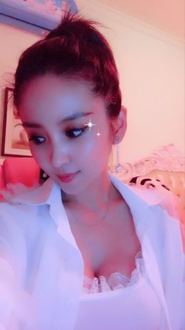魅丽晴儿主播照片