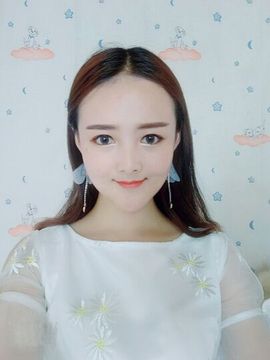 小酒窝美少女主播照片