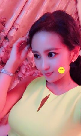 魅丽晴儿主播照片