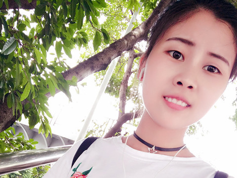 闹巷~海报