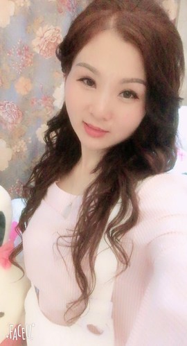 媚媚休息两天主播照片