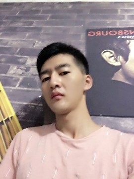 晨一凡主播照片