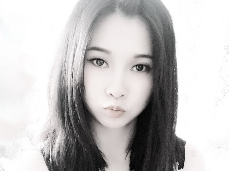 伶伶妹的主播海报