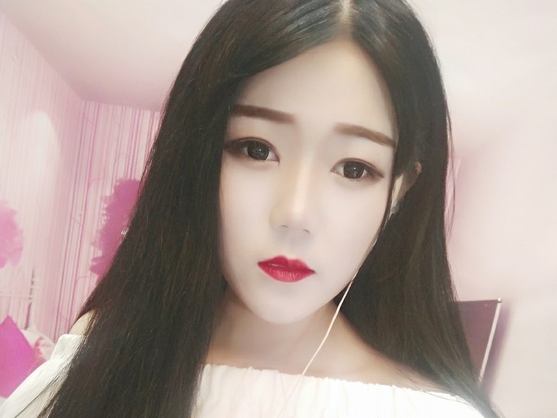 妮子^O^的主播海报