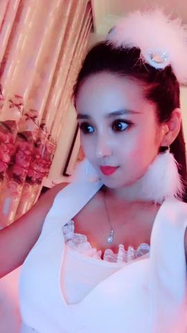 魅丽晴儿主播照片