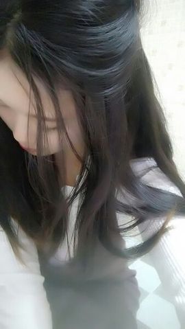 伊家楠楠主播照片