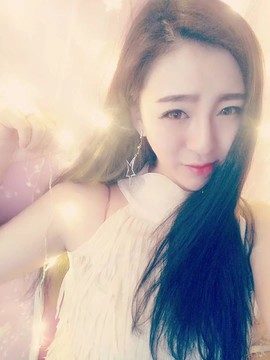 诗蔓小仙女主播照片