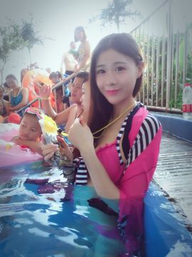 你好哇，夏夏💗。主播照片
