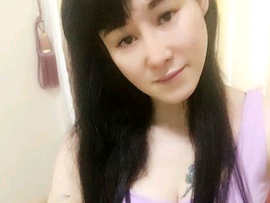 奋斗g82主播照片