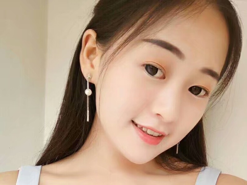 c小樱桃的主播海报