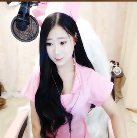 八百米主播照片