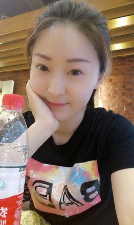 林妹妹不定时直播主播照片