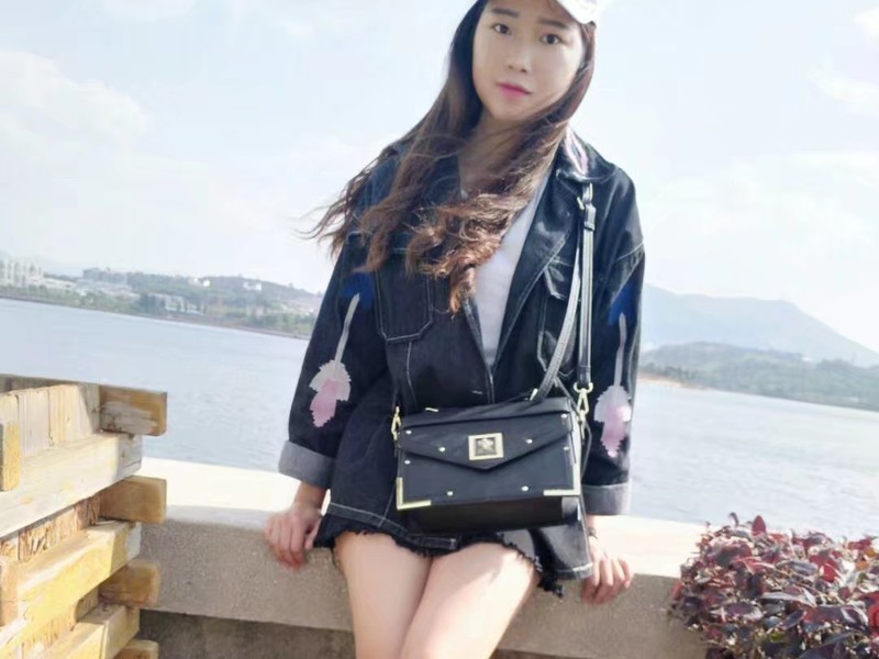 ♥南方姑娘♥的主播海报