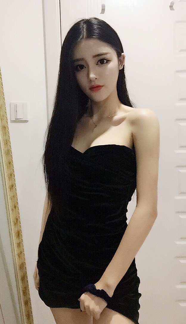 一只喵啊啊啊的主播照片