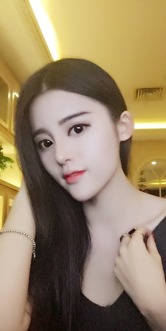 一只喵啊啊啊的主播照片