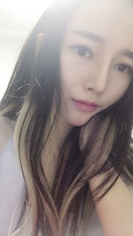 July七月有事停播主播照片