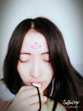 舒家默默主播照片