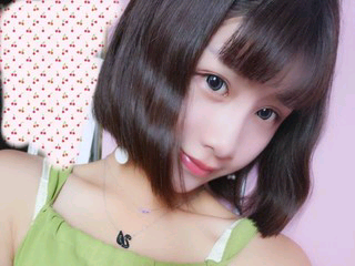 A修理沙发，旧7的主播照片