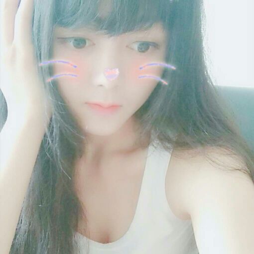 莉傻妞的主播照片