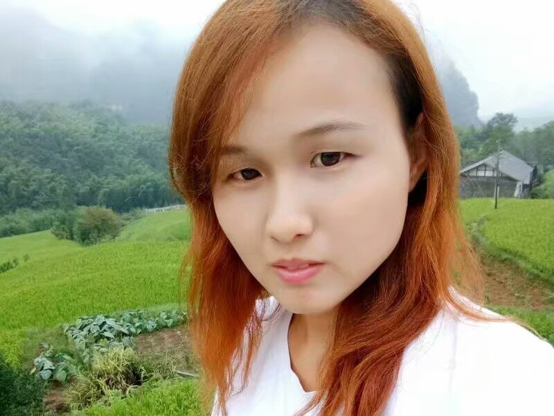 萱🐱萱的主播海报