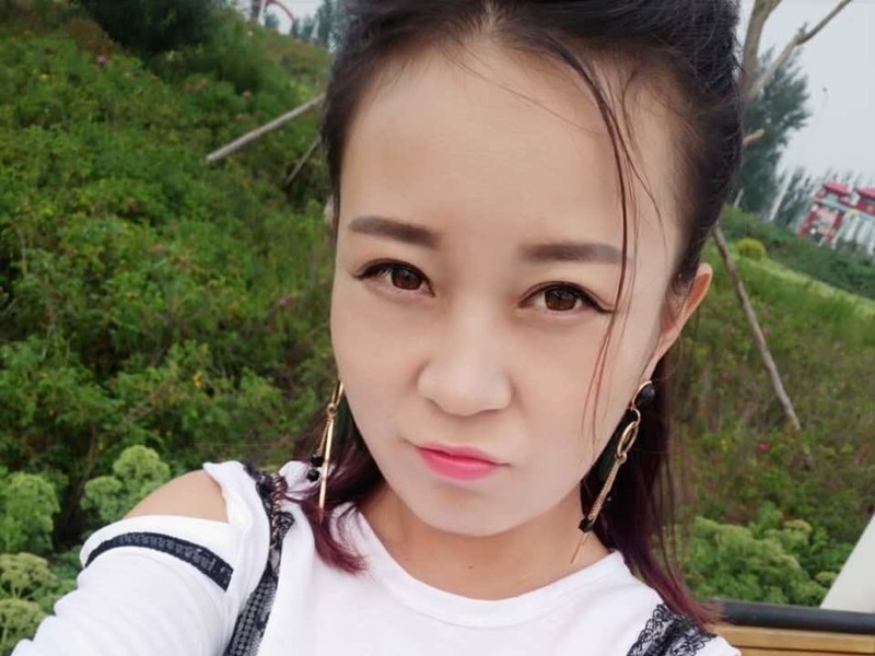 A笑我钟情的主播海报