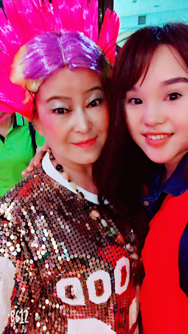 小蔓蔓实力唱将主播照片