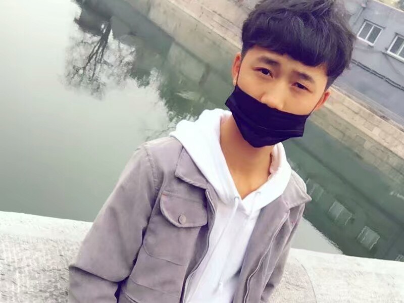 Mc潇二的主播海报