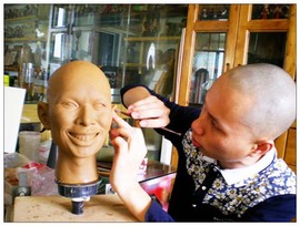 魏君丽雕像艺术主播照片