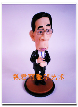 魏君丽雕像艺术主播照片
