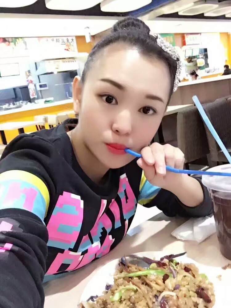 鑫鑫不一样的主播照片