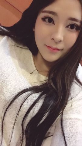柚子呀呀主播照片