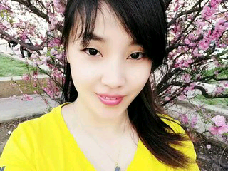 抱著九妹就跑的主播照片
