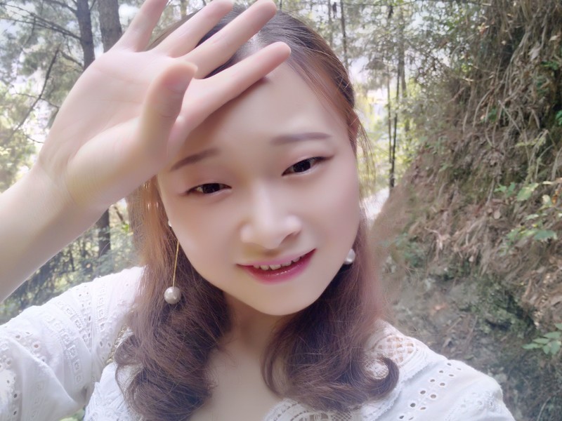 一帘幽懜的主播海报