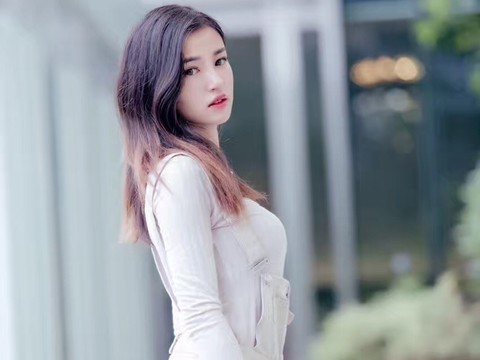 古堡周杰伦海报