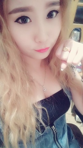 魅儿受伤修养中主播照片
