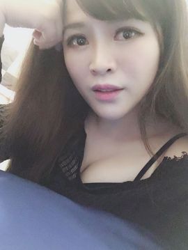 つ♡小可早上八点半主播照片
