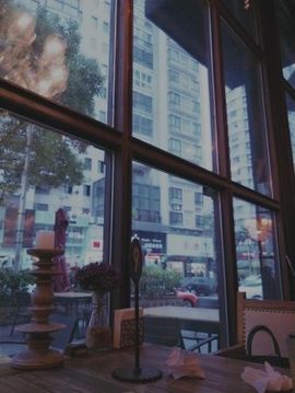 小霸王🌸丑小鸭主播照片