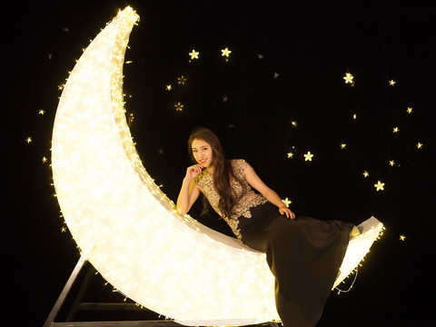 🌓先知。。。海报
