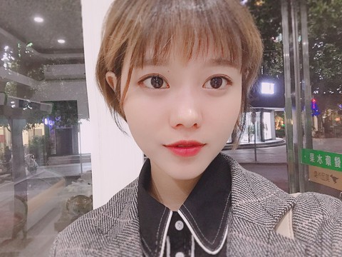 🍃🌸婷子小姐的情海报