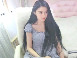 陪伴自己稀罕的主播主播照片