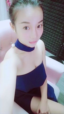 红豆伊伊主播照片