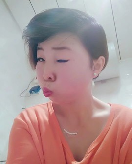 百变玲姐主播照片